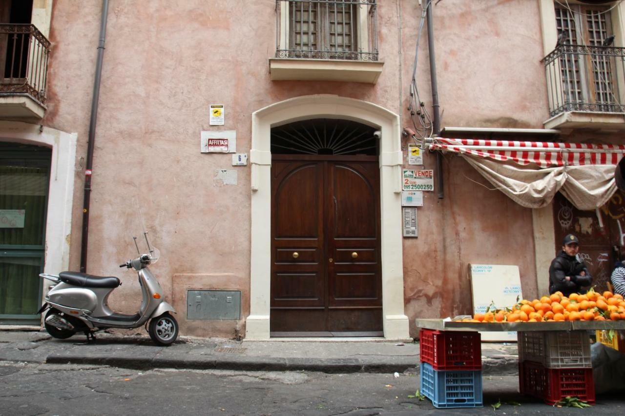 Monolocale Il Tindaro Apartment Catania Luaran gambar