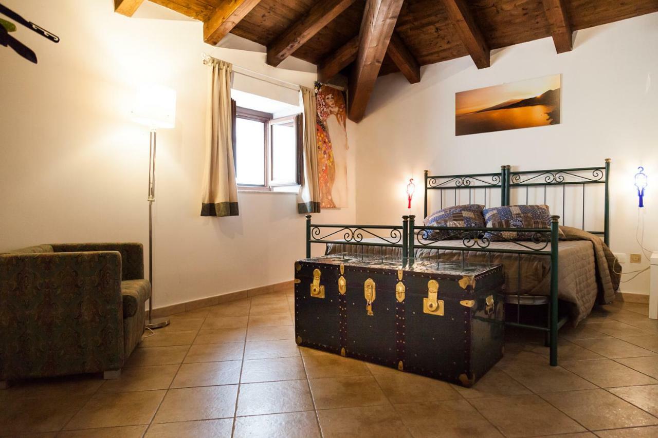 Monolocale Il Tindaro Apartment Catania Luaran gambar