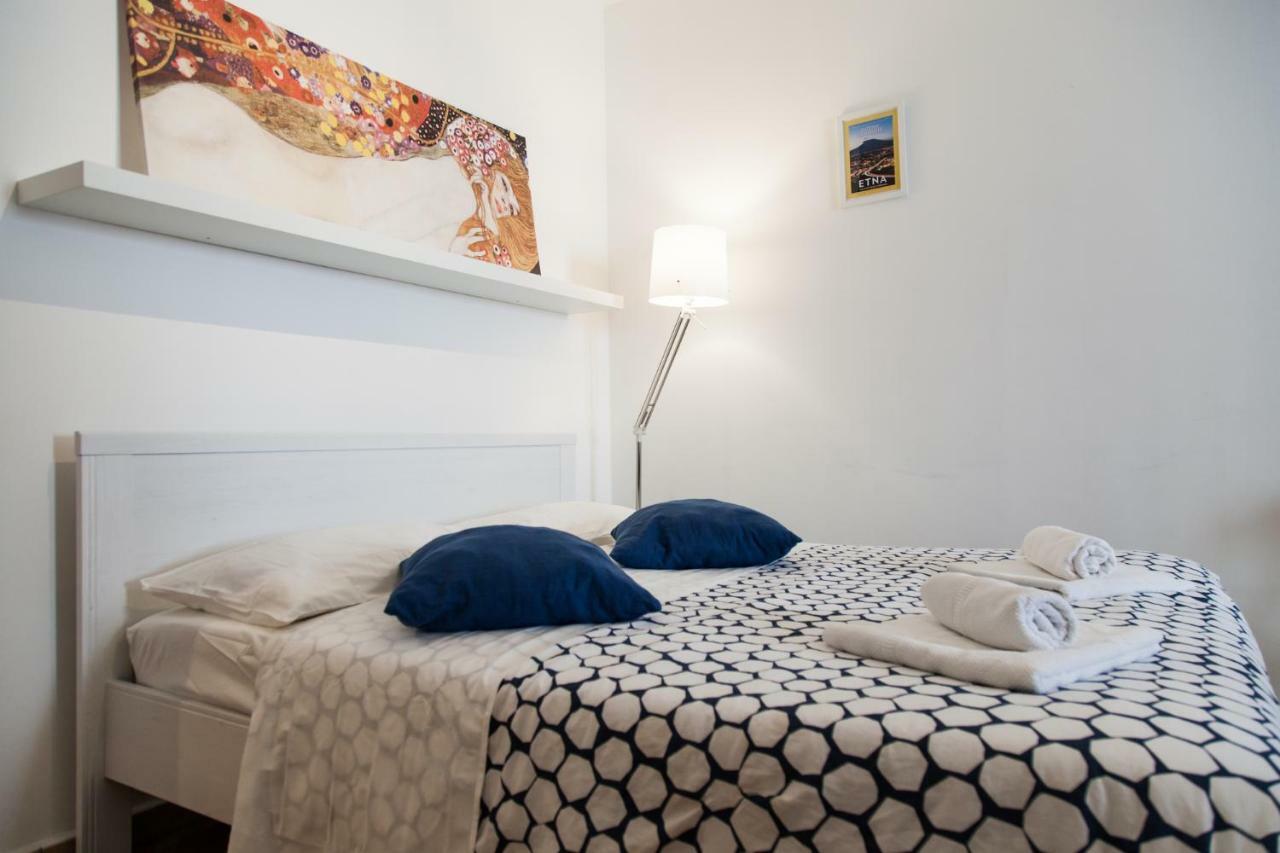 Monolocale Il Tindaro Apartment Catania Luaran gambar