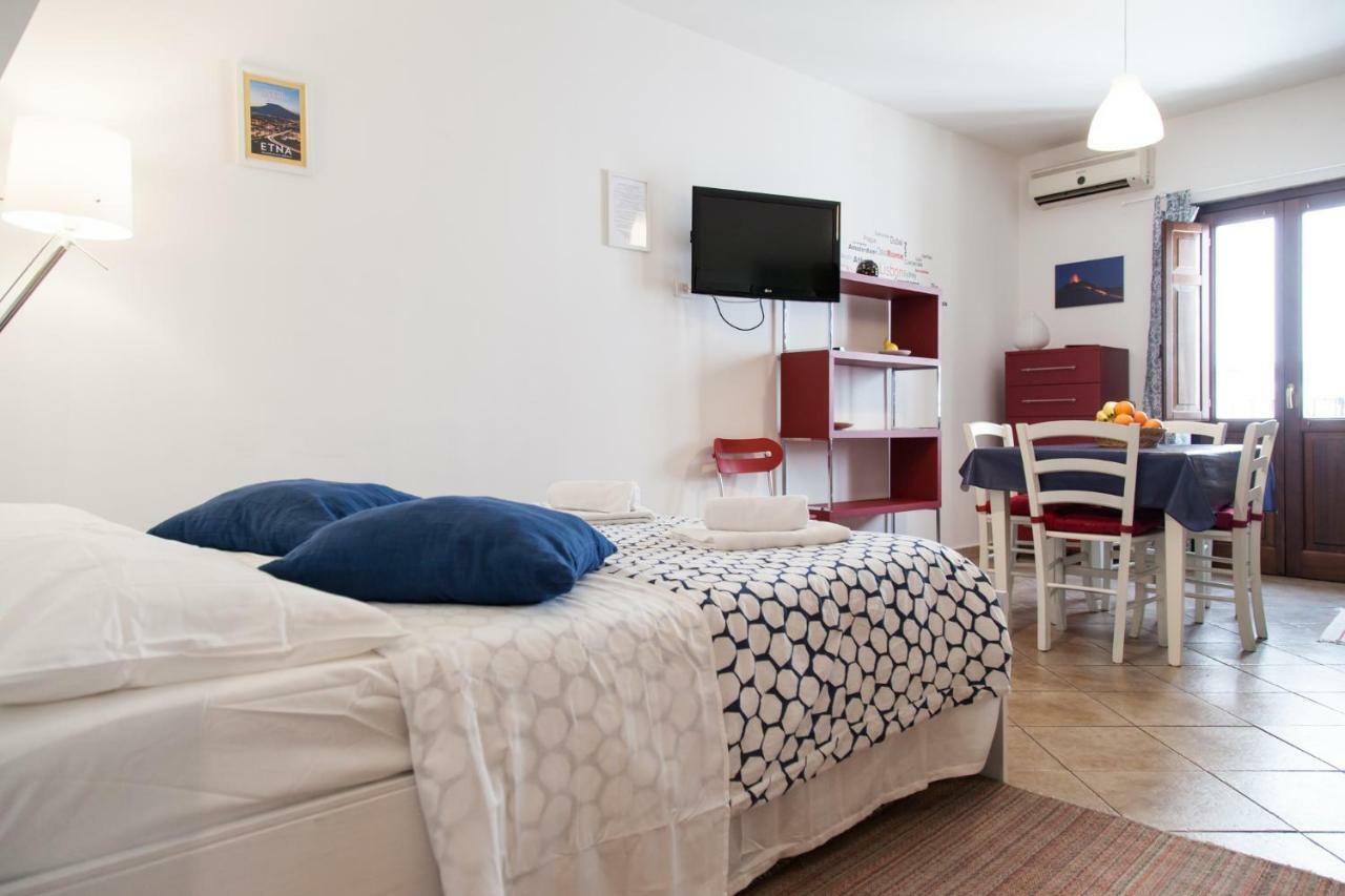 Monolocale Il Tindaro Apartment Catania Luaran gambar